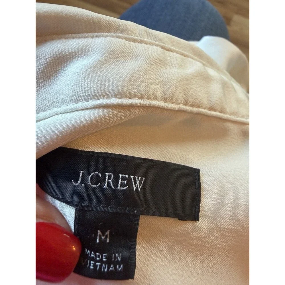 J Crew Size M Cream Long Sleeve V-neck Satiny Blouse Classy Minimal Feminine